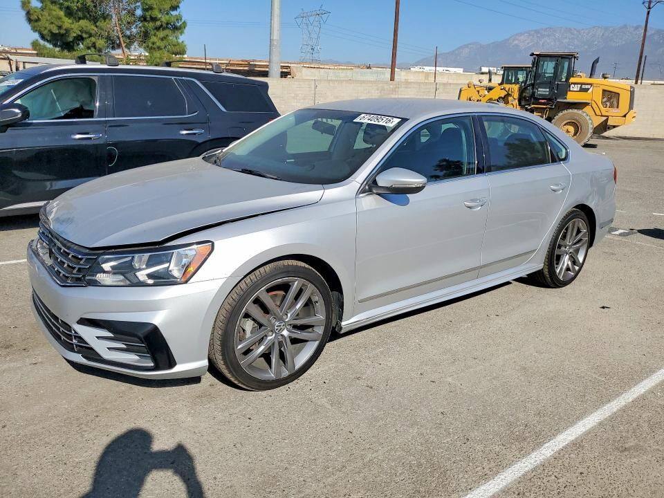 2016 VOLKSWAGEN Passat