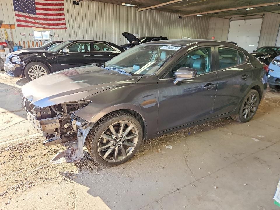 2018 MAZDA Mazda3