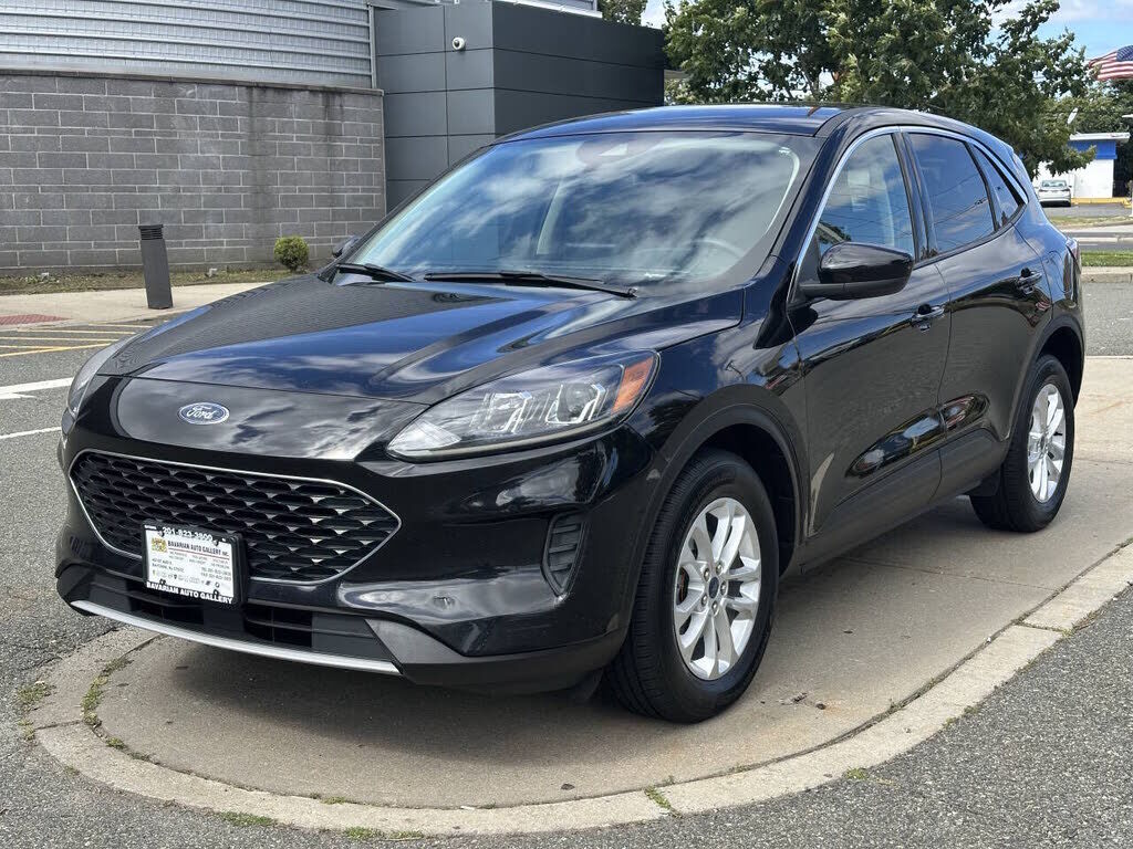 2020 FORD Escape