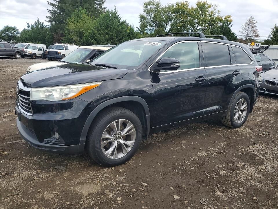 2016 TOYOTA Highlander