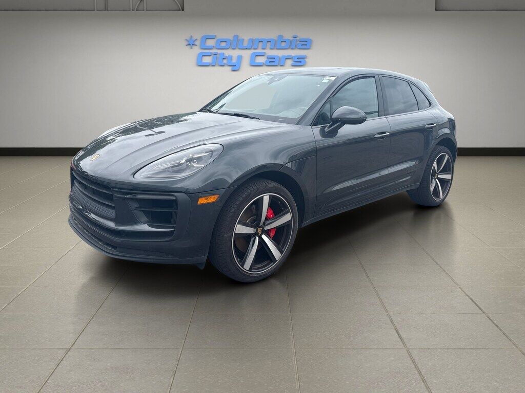 2022 PORSCHE Macan