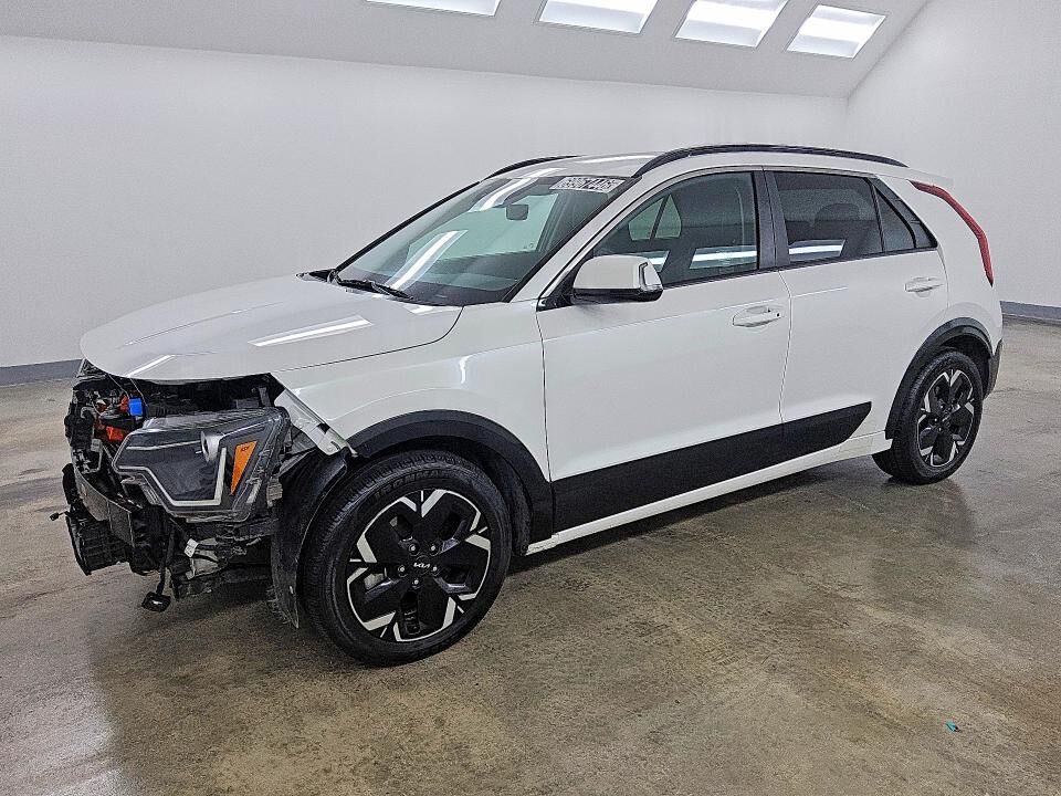 2023 KIA Niro