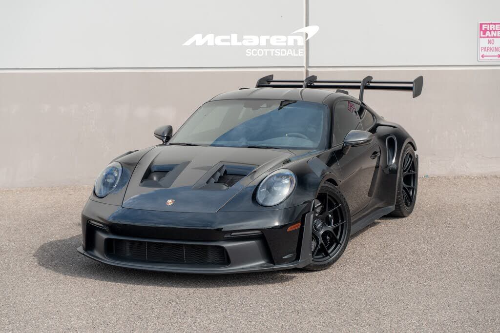 2025 PORSCHE 911
