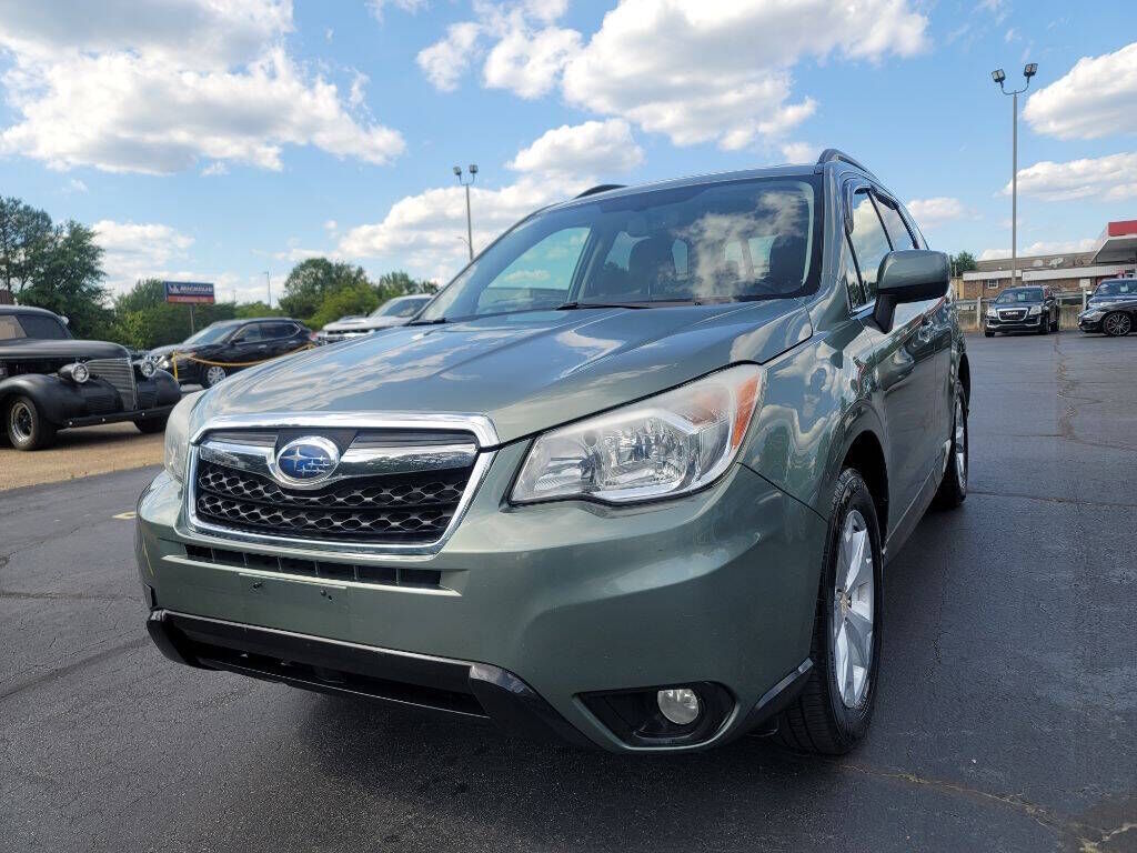 2015 SUBARU Forester