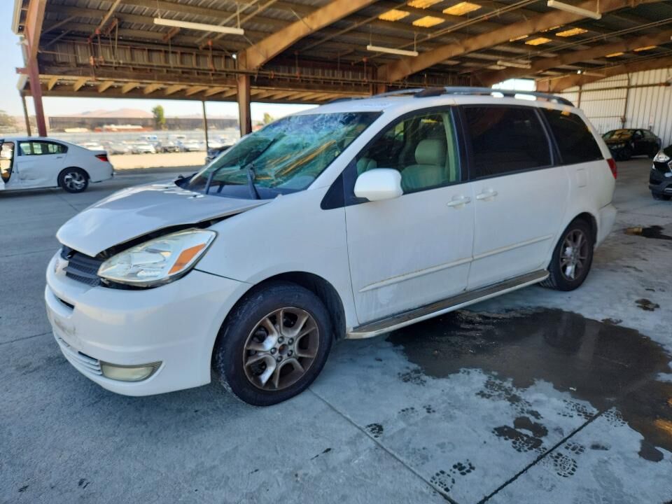 2005 TOYOTA Sienna
