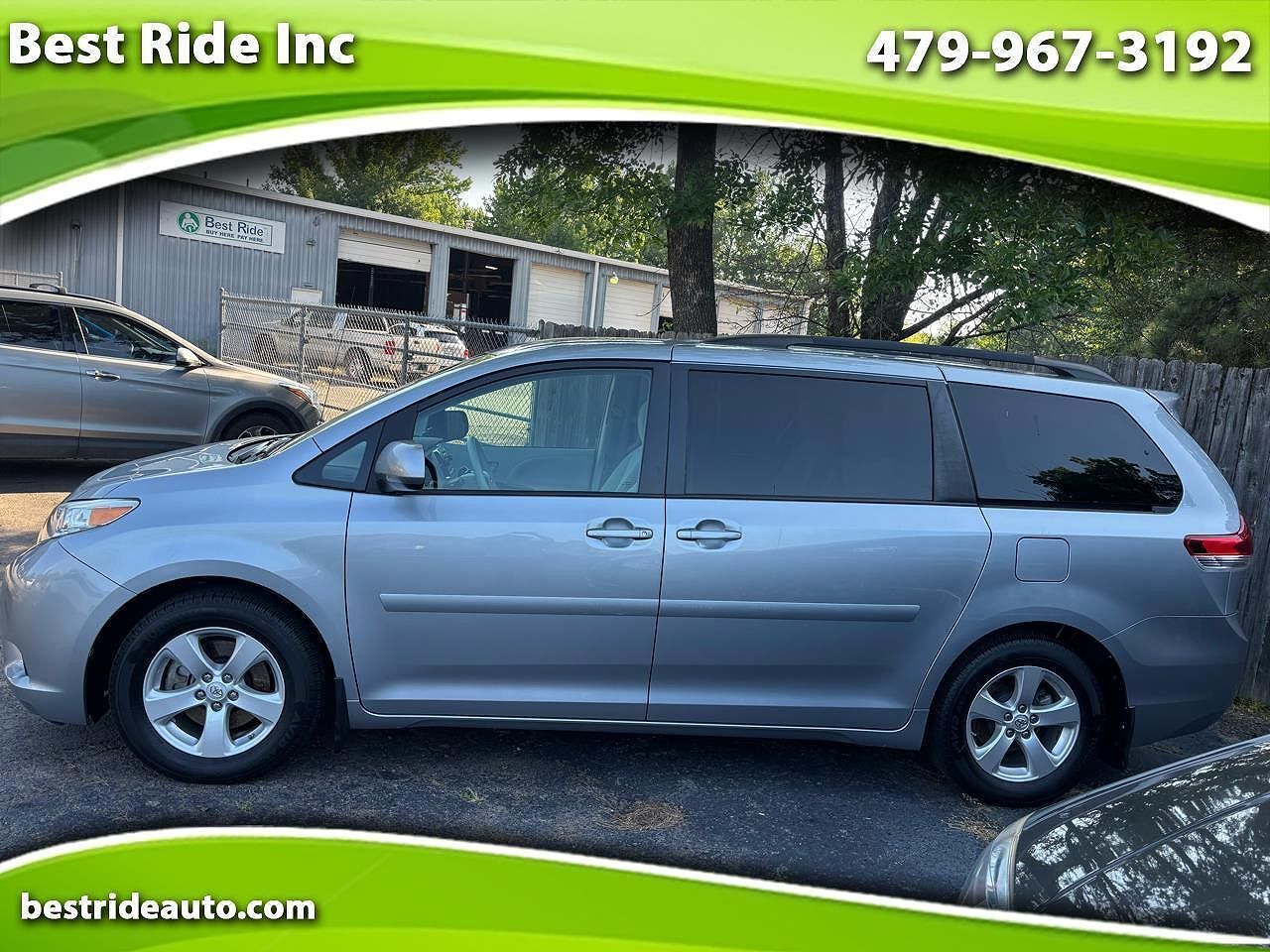 2013 TOYOTA Sienna