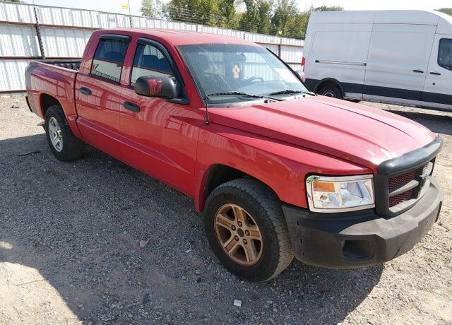 2010 DODGE Dakota