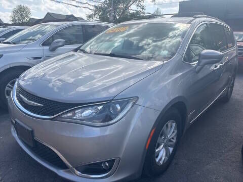 2017 CHRYSLER Pacifica