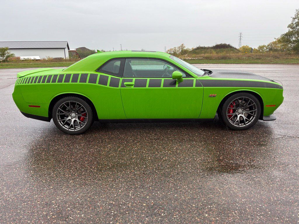 2017 DODGE Challenger
