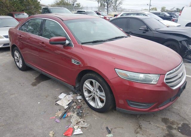 2013 FORD Taurus