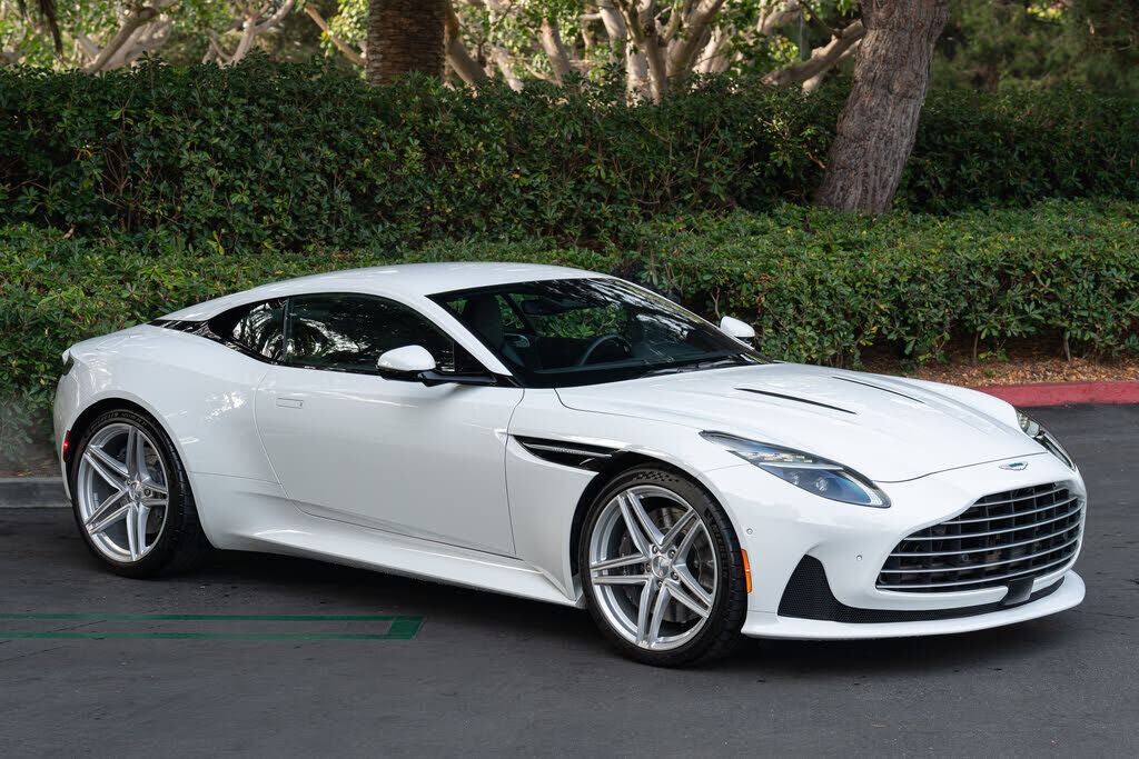 2024 ASTON MARTIN DB12