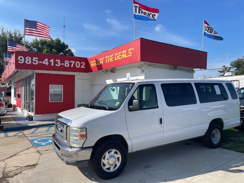 2013 FORD E-350