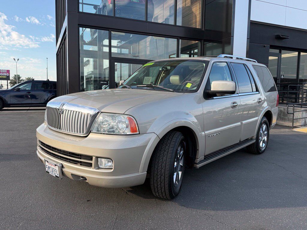2005 LINCOLN Navigator
