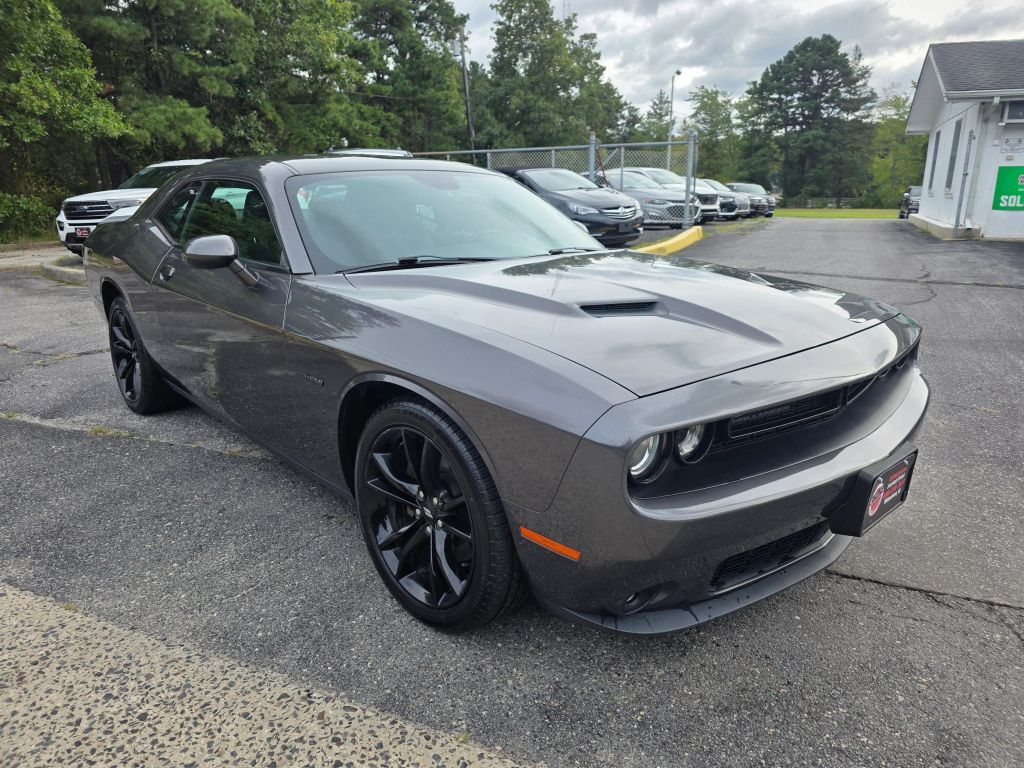 2017 DODGE Challenger