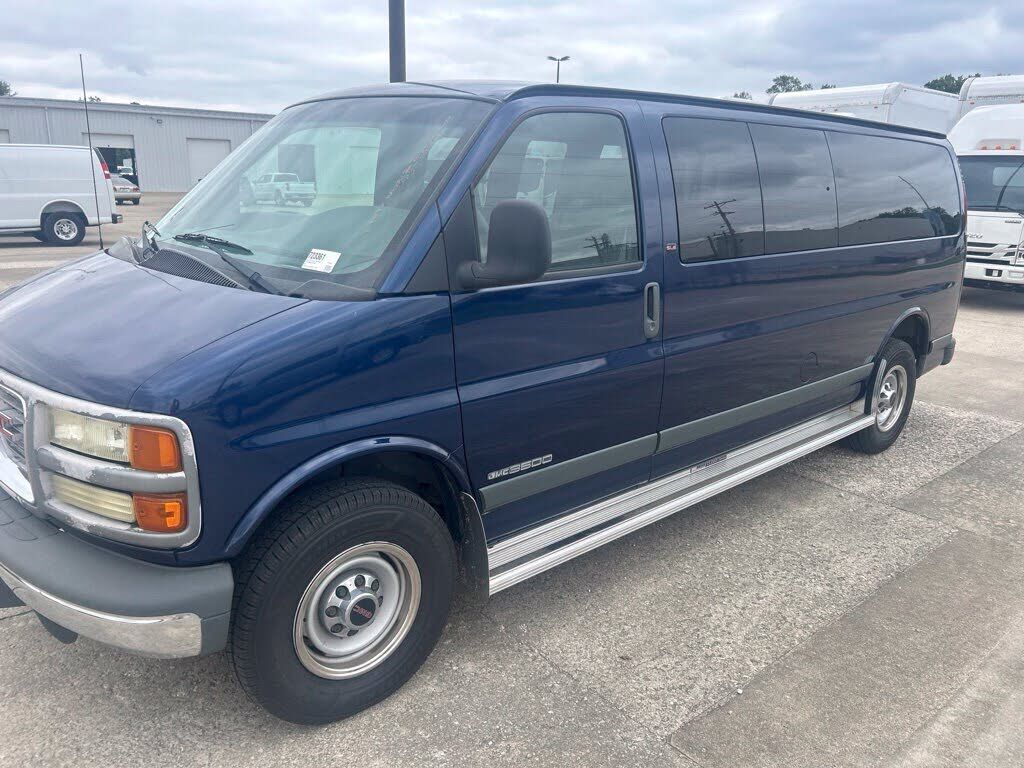 2002 GMC Savana