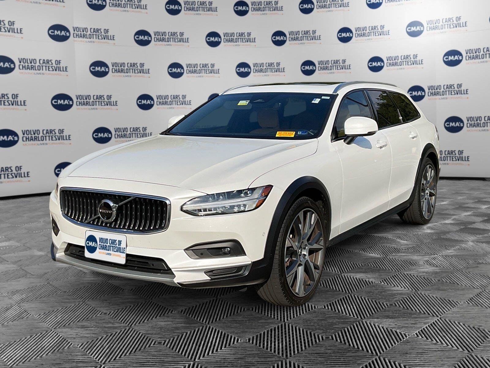 2025 VOLVO V90CC
