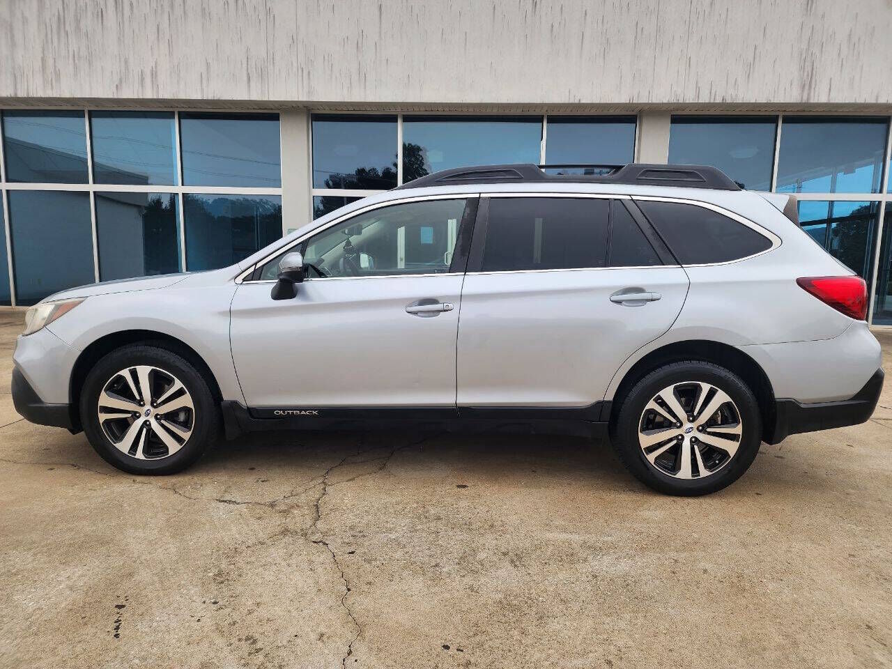 2019 SUBARU Outback
