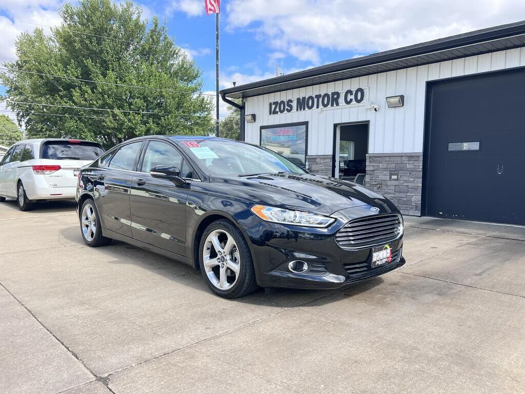 2016 FORD Fusion