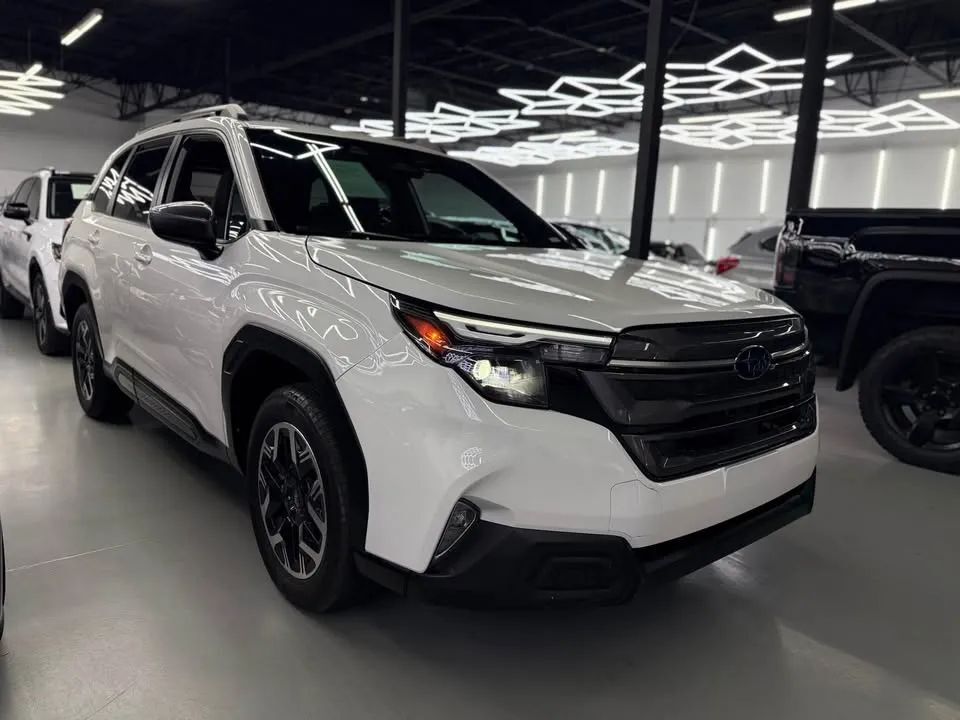 2025 SUBARU Forester