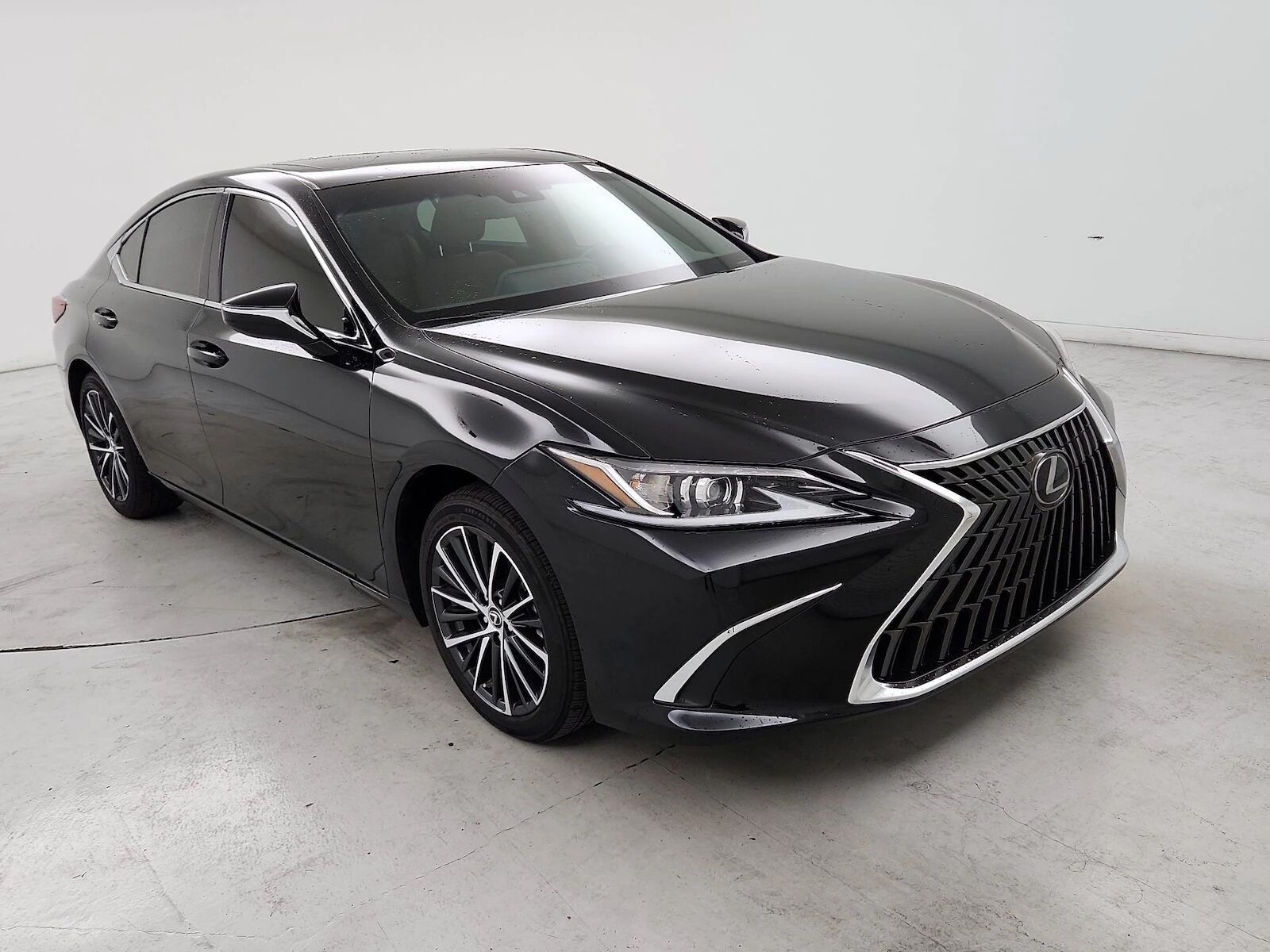 2025 LEXUS ES