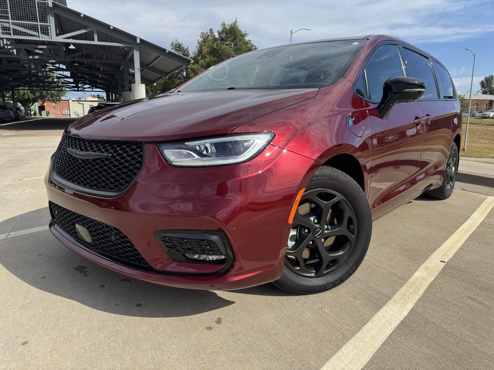 2023 CHRYSLER Pacifica