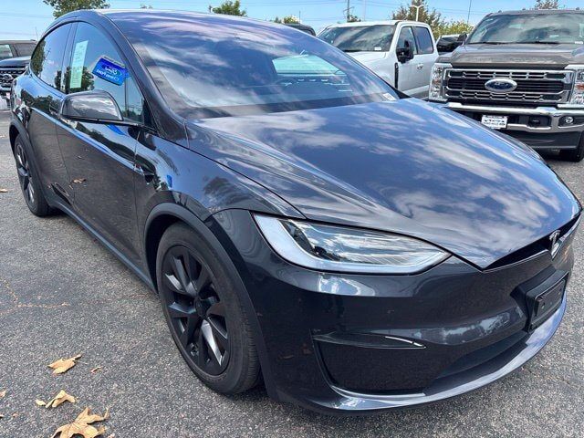 2025 TESLA Model X
