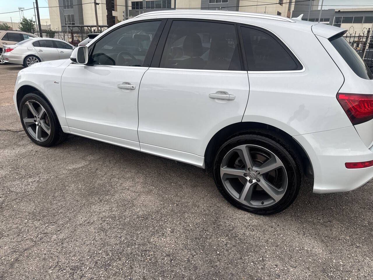 2017 AUDI Q5