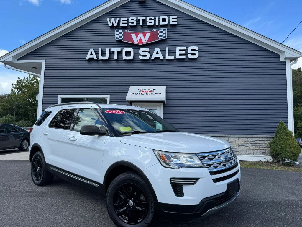2019 FORD Explorer
