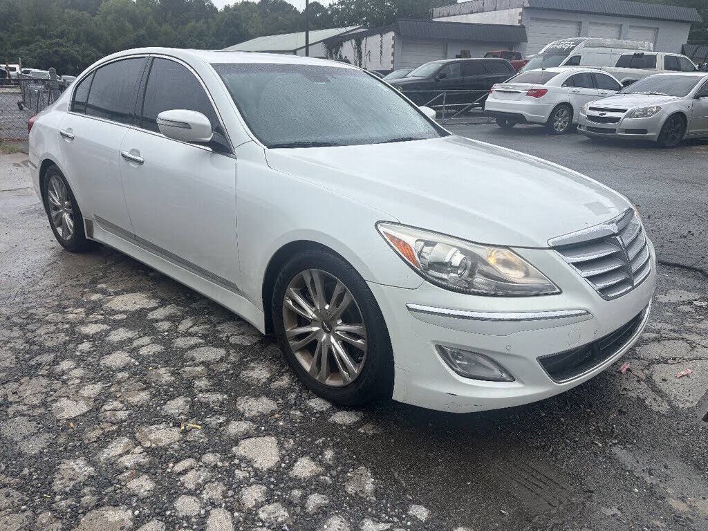 2012 HYUNDAI Genesis