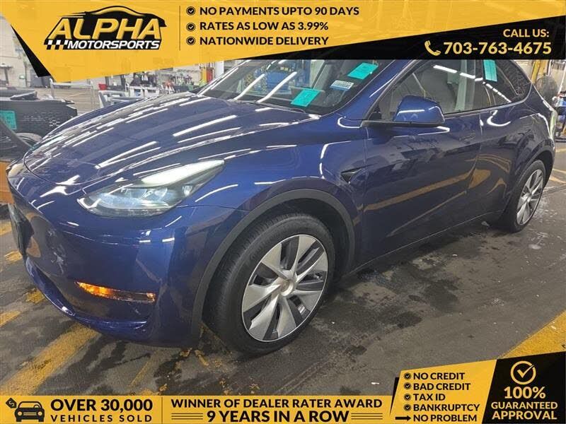2023 TESLA Model Y