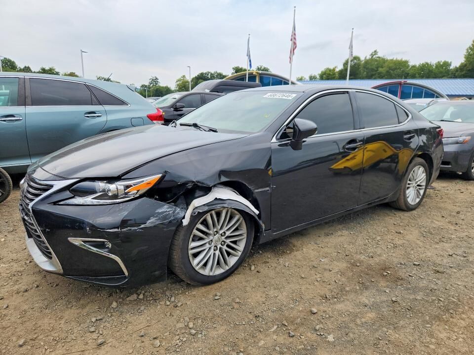 2017 LEXUS ES