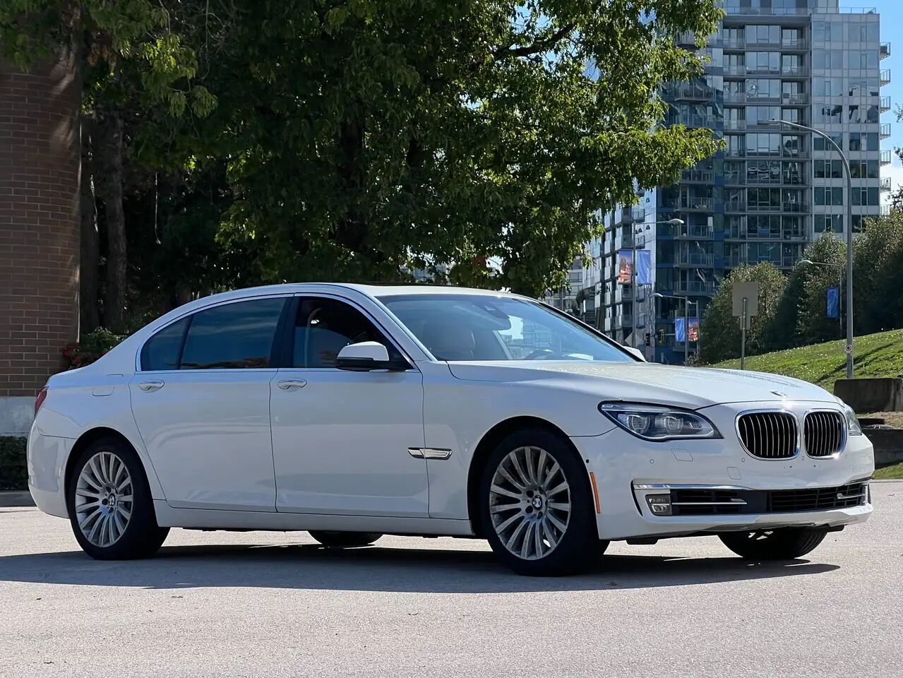 2014 BMW 740Li