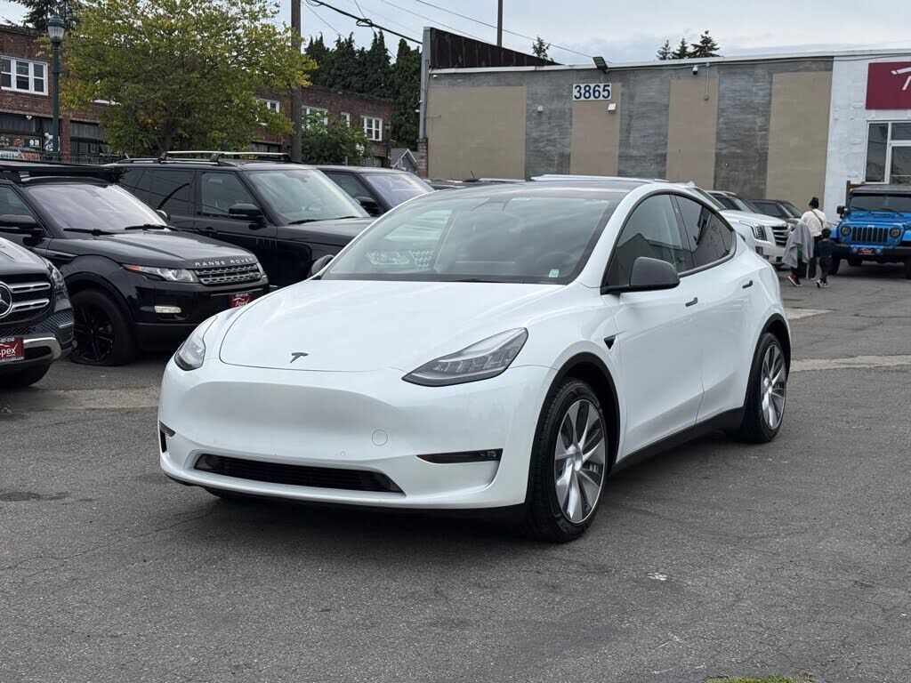 2021 TESLA Model Y