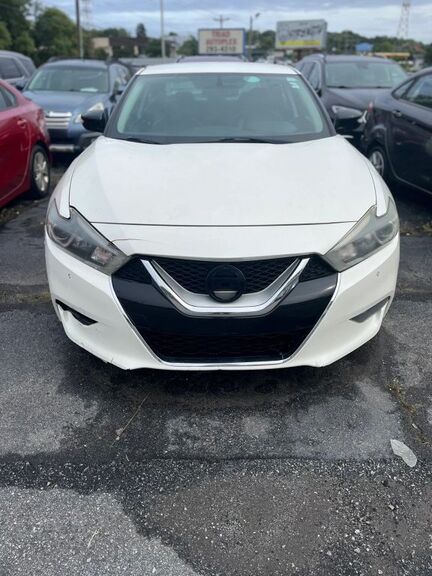 2017 NISSAN Maxima
