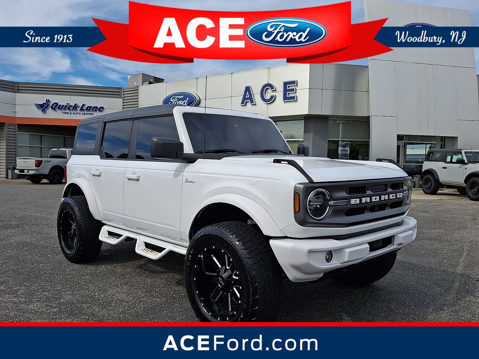 2023 FORD Bronco