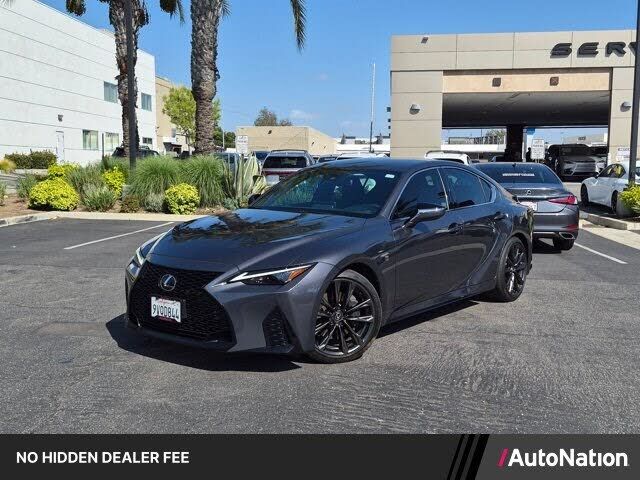 2025 LEXUS IS