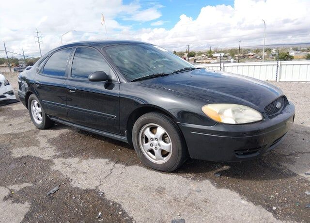 2004 FORD Taurus
