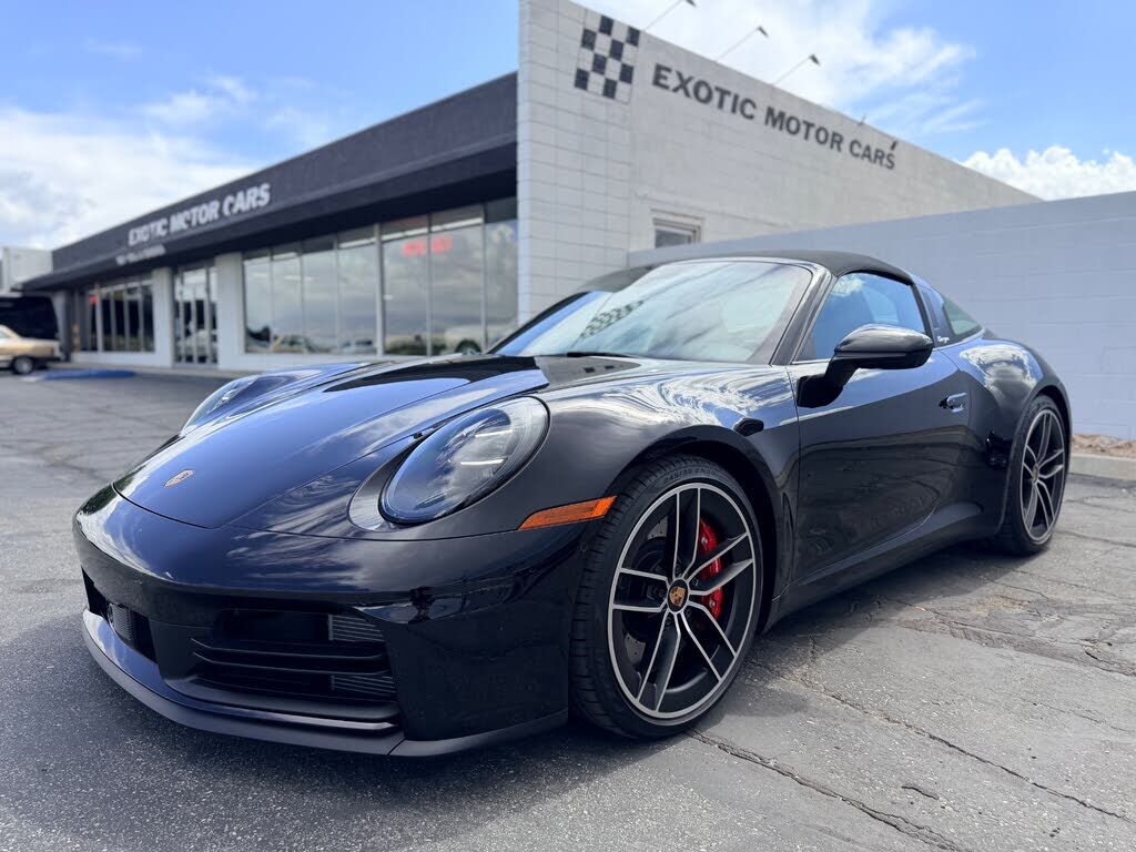 2026 PORSCHE 911