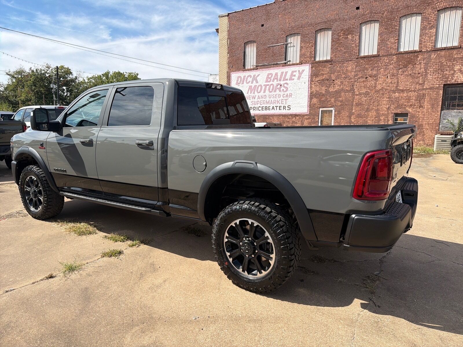 2027 RAM 2500