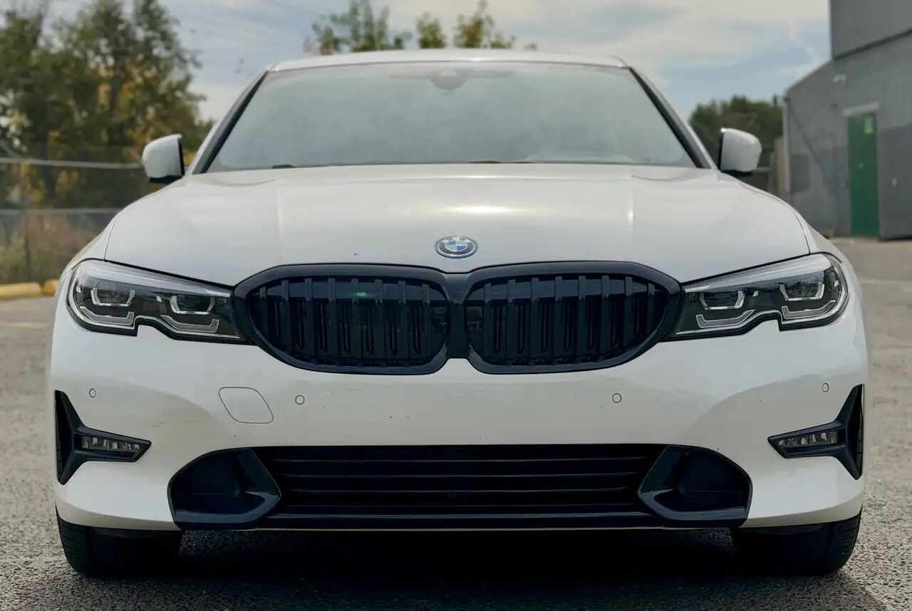 2022 BMW 330e