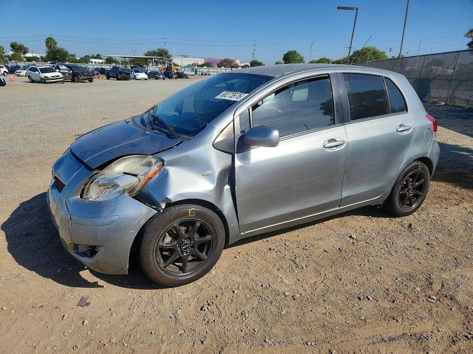 2009 TOYOTA Yaris