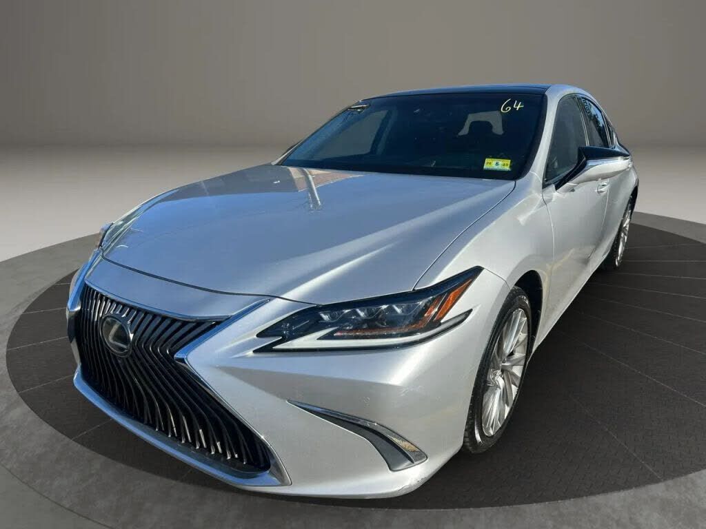 2019 LEXUS ES