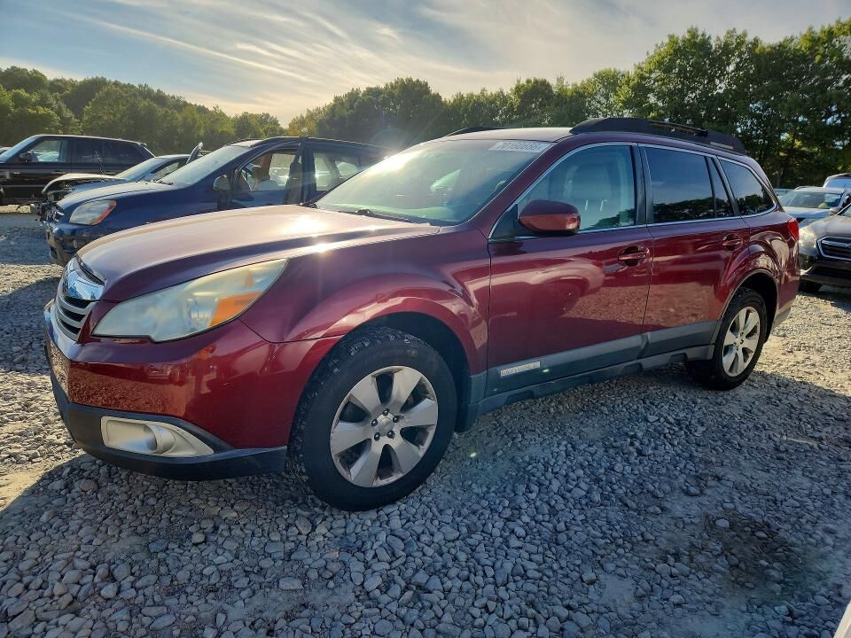 2011 SUBARU Outback