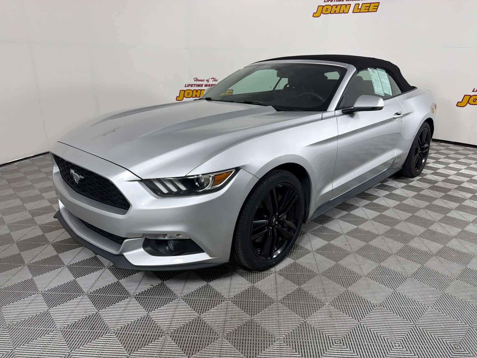 2016 FORD Mustang