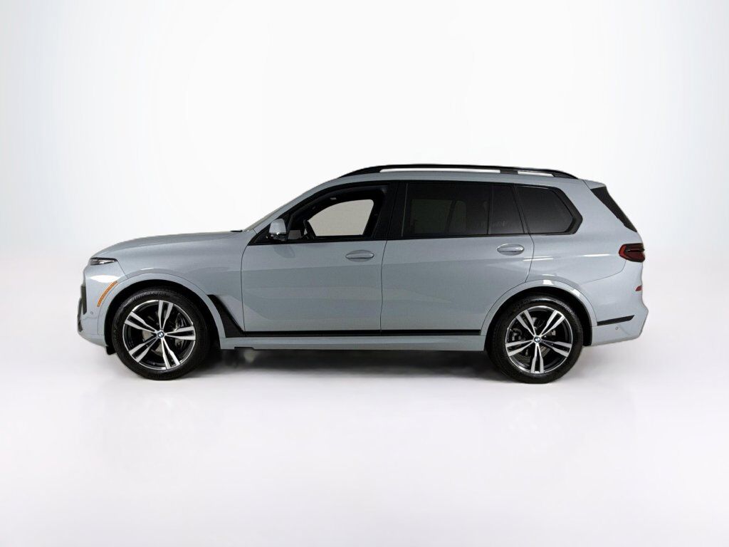 2023 BMW X7