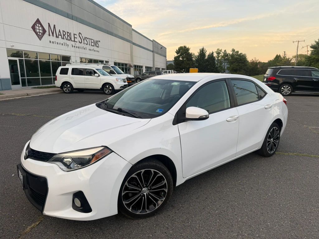 2015 TOYOTA Corolla