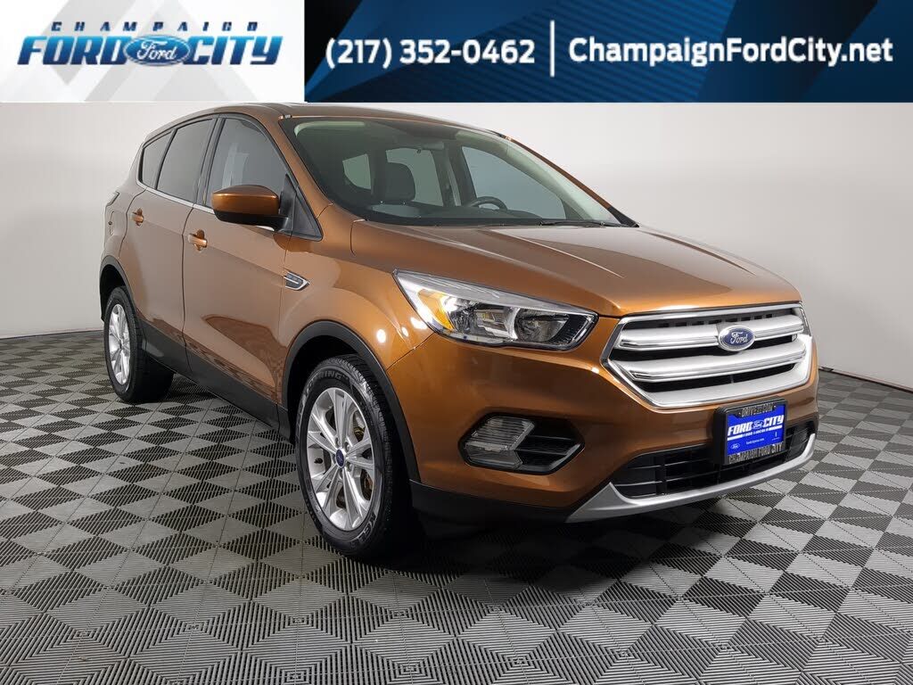 2017 FORD Escape