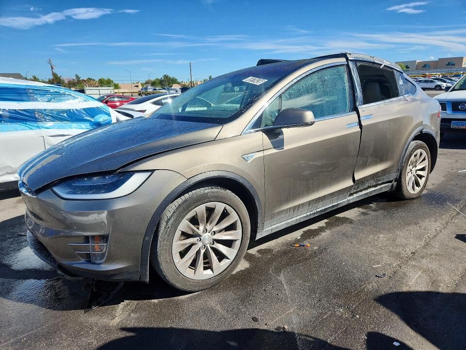 2016 TESLA Model X