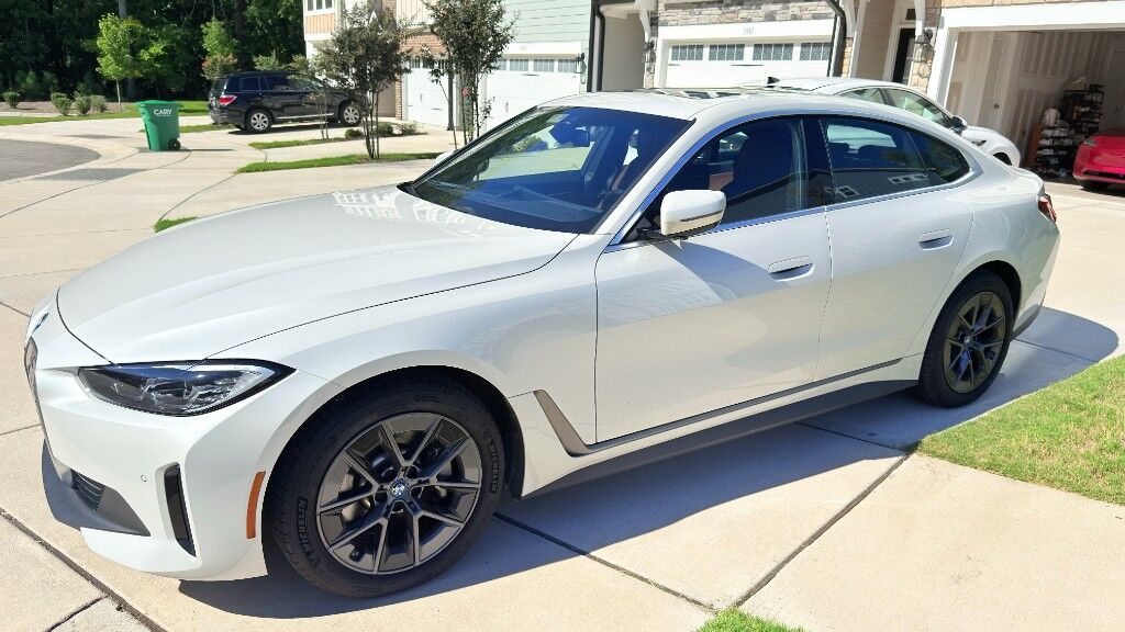 2023 BMW i4