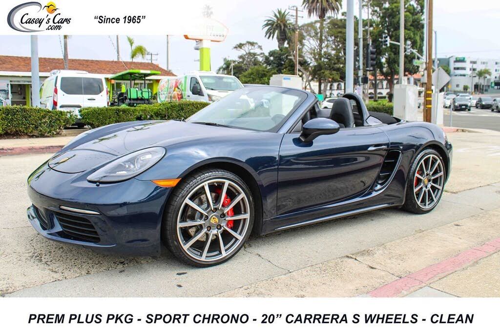 2018 PORSCHE 718